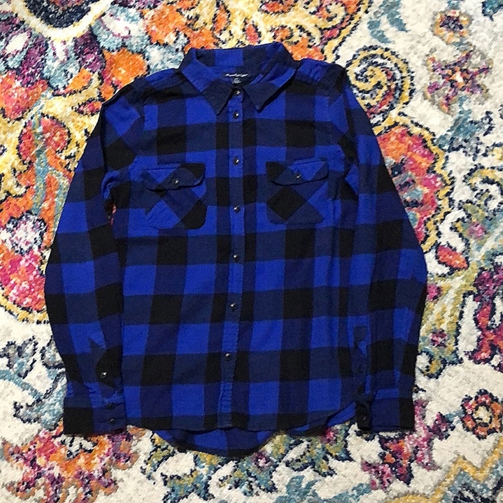 🎈American Eagle Royal/Black Plaid Buttondown Shirt